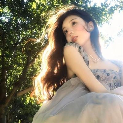 金爪女郎